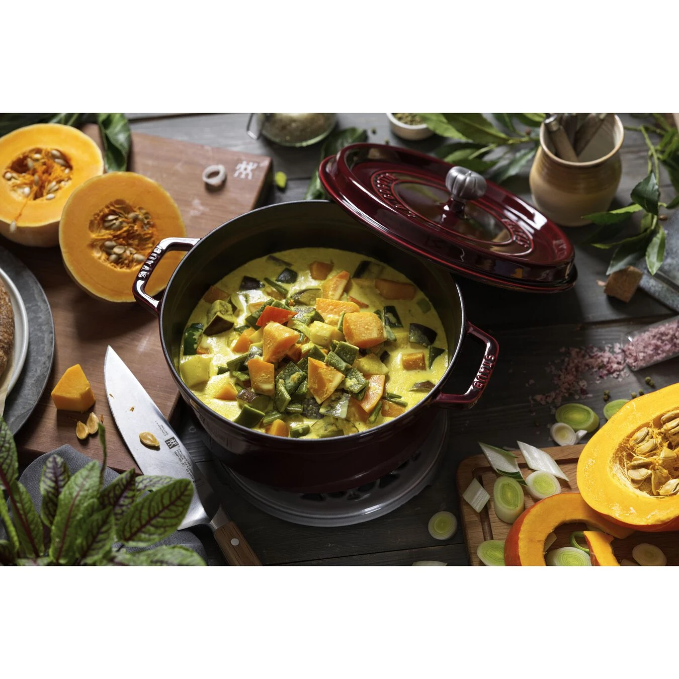 Staub Cocotte Rotonda - 26 Cm, Granatina - immagine 5