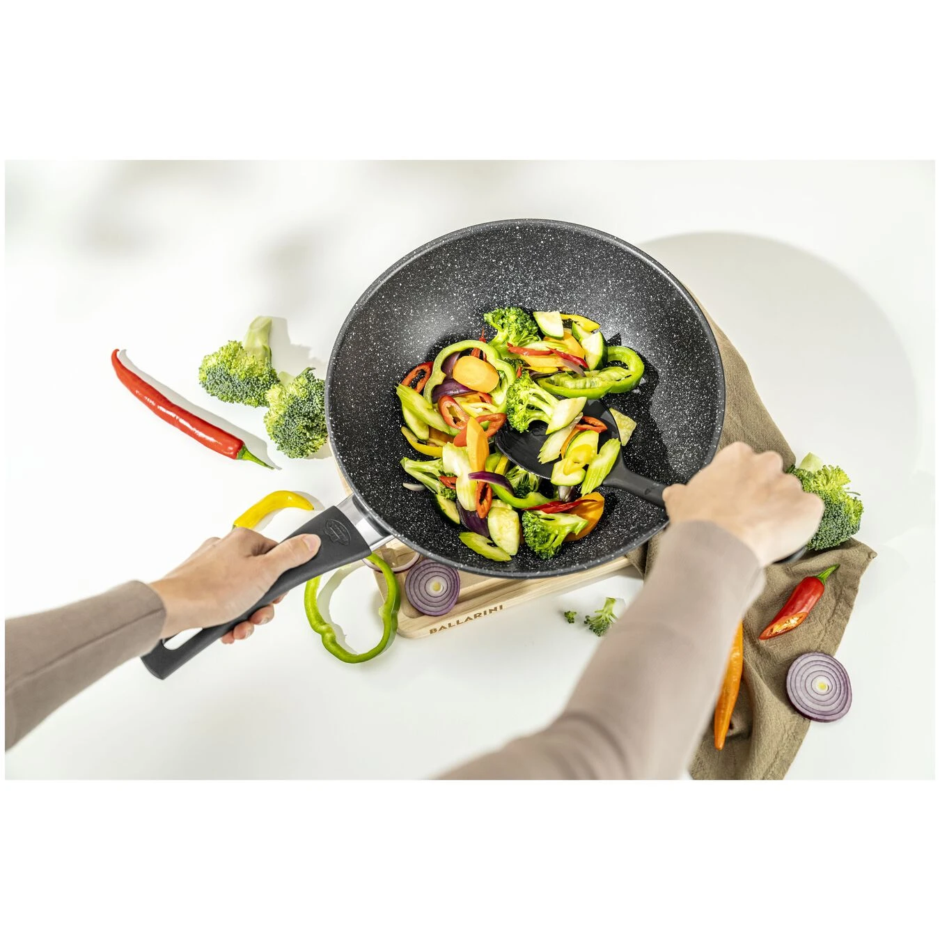 Ballarini Wok - 28 Cm, Alluminio - immagine 3
